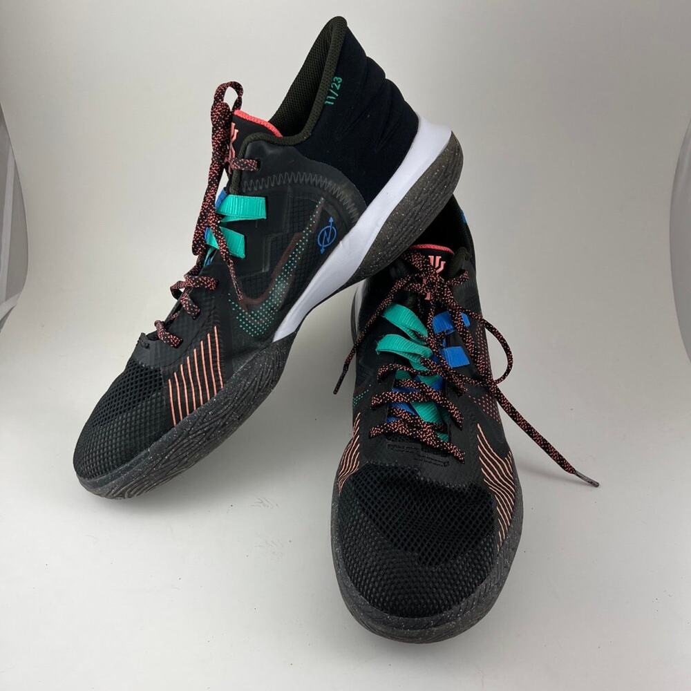 Size 13 - Nike Kyrie Flytrap 5 Black Atomic Pink
